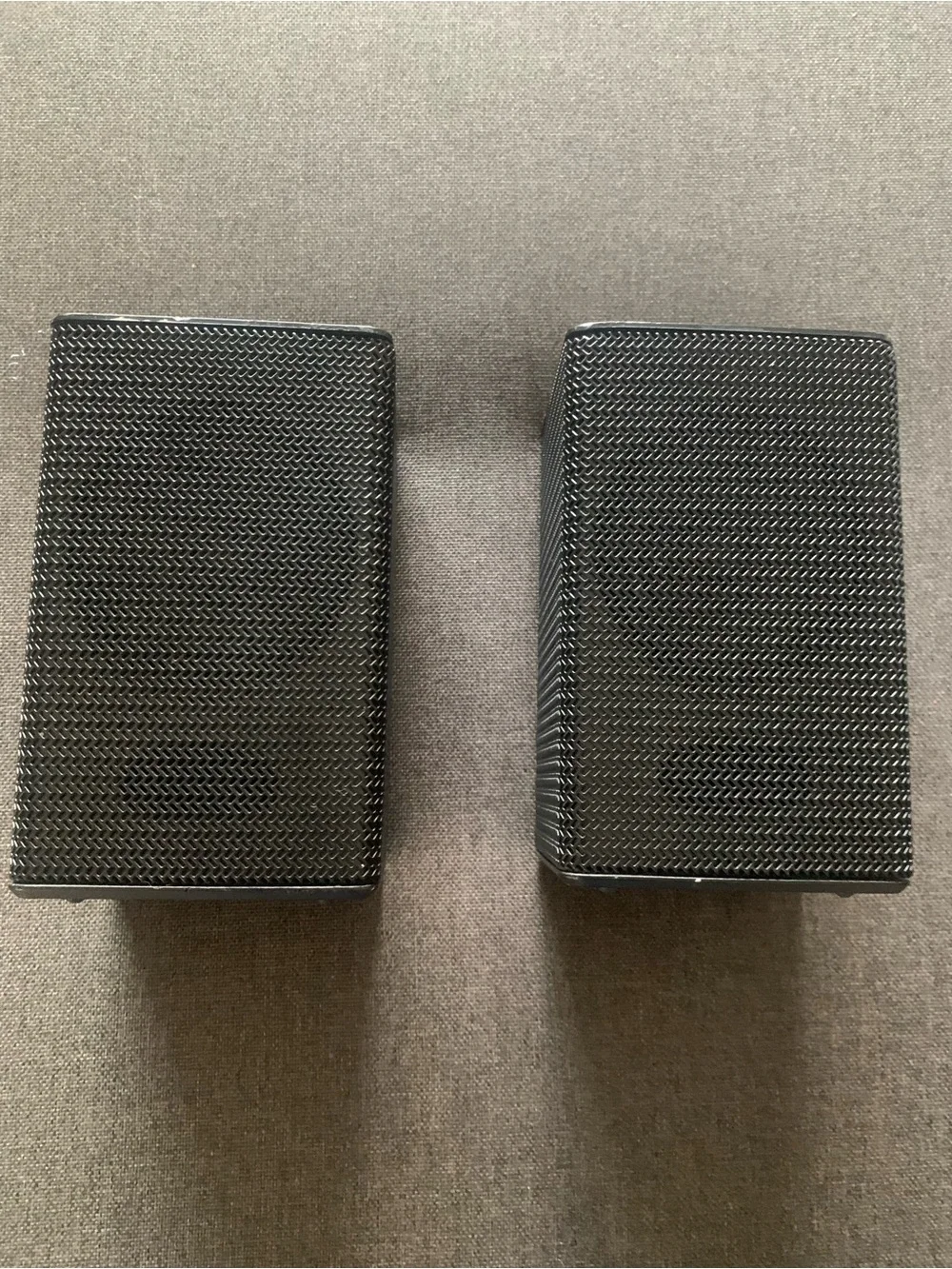 Samsung Model No.  PS-KS1-1 Surround Satellite Speakers Left & Right Pair